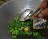 Foto langkah ke 2 dari resep Mie rebus instan.