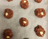 Une image de l'étape 5 de Cookies fondants aux 3 chocolats 🤤.