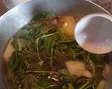 Foto langkah ke 3 dari resep Sayur Bening Bayam Pepaya Muda.