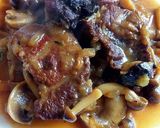 Foto del paso 8 de la receta: Jarrete deshuesado con hongos en salsa de limón negro y baharat