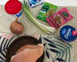 Foto del paso 1 de la receta: Pechuga de pollo a la crema con verdeo
