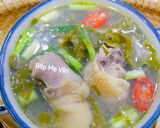 Hình bước làm 3 của món Canh đầu,cổ,cánh,chân gà nấu lá giang