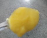 A picture of step 2 of Carrot halwa with condensed milk.