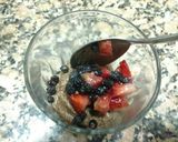 Foto del paso 6 de la receta: Postre de cacao, frutos rojos y almendras (vegano)