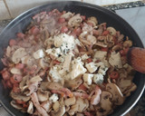 Foto del paso 3 de la receta: Champiñones con cerdo y roquefort