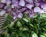 A picture of step 1 of Dry Capsicum.