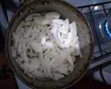 Foto del paso 2 de la receta: Pizza de Cebolla a la Sartén (Fugazza)