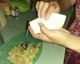 Foto langkah ke 4 dari resep Martabak telur sosis (mini).