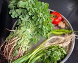 A picture of step 1 of Lasooni Fenugreek.
