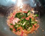 Foto langkah ke 5 dari resep Oseng Kikil Cabe Ijo.