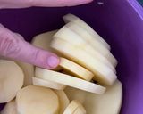 KRÉMLEVES : Krumpli és pórèhagyma recept fázis 3 fotója