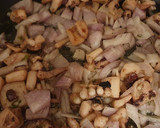 Foto del paso 4 de la receta: Guiso de chopo en su tinta