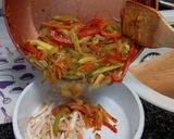 Foto del paso 7 de la receta: ~Pasta de colores con pollo y verduras~