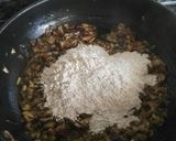 Foto del paso 4 de la receta Croquetas de cebolla caramelizada y champiñones al curry