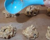 Foto langkah ke 3 dari resep Banana Oat Cookies (Kukis Pisang dan Oat).