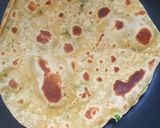 A picture of step 6 of Thepla Roti.