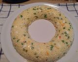 Foto del paso 3 de la receta: Anillo de arroz, pepinitos frescos, y rabanitos con mayonesa y mostaza de Dijón