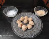A picture of step 3 of Sweet Bread balls.