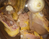 Foto del paso 5 de la receta: Mole Oaxaqueño con pollo y tortillas de maíz hechas a mano