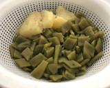 Foto del paso 1 de la receta: Judías verdes rehogadas con ajo y bacon con toque de pimentón