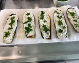 Une image de l'étape 10 de Millefeuilles d’aubergines grillées au labneh, épices et persil.