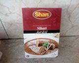 A picture of step 3 of Naali Nihari.