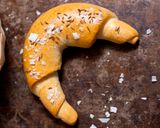 Békebeli főtt kifli recept fázis 9 fotója
