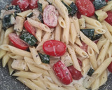 Foto del paso 9 de la receta: Penne Rigate al Wok con Calabacín, Cherry y Salmón Ahumado