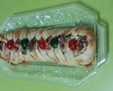 Foto del paso 1 de la receta: Trenza de masa brisa rellena de membrillo y adornada con nueces y cerezas confitadas