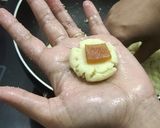A picture of step 9 of Aamnarikel sondesh.