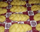 Foto langkah ke 9 dari resep Donat Kepang.