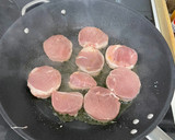 Foto del paso 1 de la receta: Medallones de solomillo con miel y mostaza