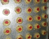 Foto langkah ke 4 dari resep Thumbprint Cookies.