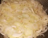 Foto del paso 1 de la receta: Tarta de cebolla y queso