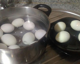 Foto del paso 1 de la receta: Huevos rellenos