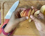 รูปขั้นตอนการทำที่ 3 ของ Apple Rose Tarts 🍎