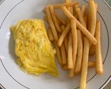 Foto langkah ke 5 dari resep Sarapan telur omelette simpel ala hotel (omlet hotel).