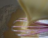 Foto langkah ke 3 dari resep Unicorn MilleCrepes / Unicorn Crepes Cake.