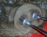 صورة لخطوة 1 من وصفة كريمه مخفوقه