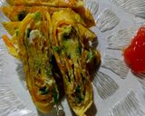 Foto langkah ke 5 dari resep EggRoll Ekonomis.