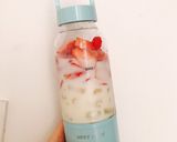 Hình bước làm 1 của món Sinh tố táo dâu