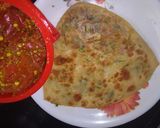 A picture of step 3 of Coriander triangle Paratha.