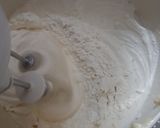 Foto langkah ke 3 dari resep Bolu tape panggang 2 telur.