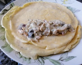 Foto del paso 2 de la receta: Crepes salados con pollo setas al horno