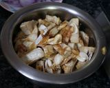 A picture of step 3 of Kathal ki sabzi.