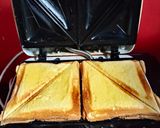 Foto langkah ke 2 dari resep Roti Bakar.