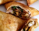 A picture of step 6 of Delicious simple chicken samosa.