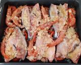 Foto del paso 4 de la receta: Doradas al horno con gambones