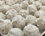 Foto langkah ke 7 dari resep Putri Salju Kacang Mede.