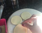 A picture of step 2 of Layered Gujiya puf.